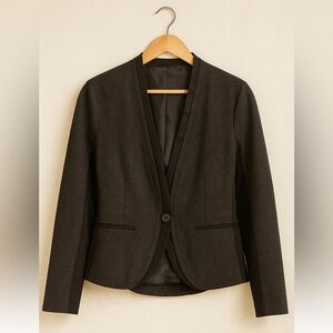 Very stylish H&M black blazer, dress up or dress down.